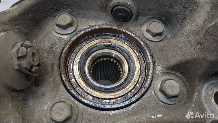 Ступица (кулак, цапфа) левая передняя Toyota Prius, 2005