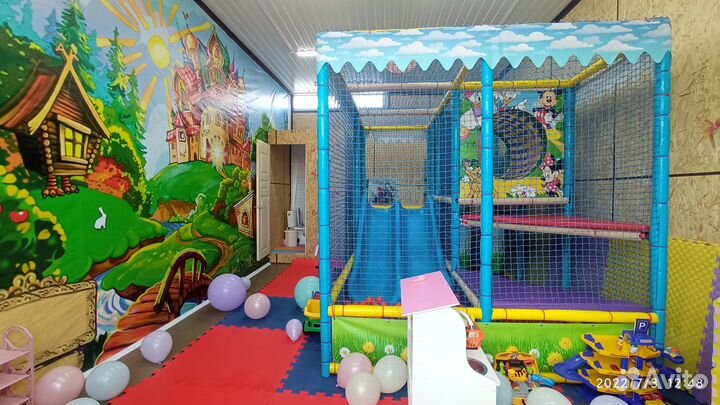 Детский игровой комплекс с горкой