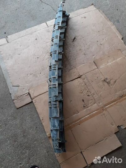 Усилитель заднего бампера Фольксваген Пассат Б3