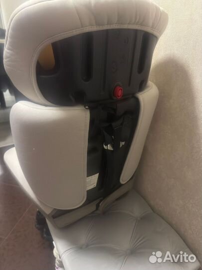 Автомобильное детское кресло от 9 до 36 кг