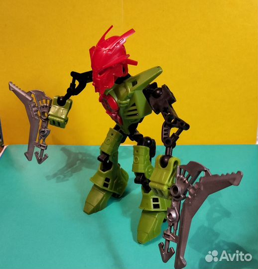 Игрушки:Роботы,машинки,солдатики