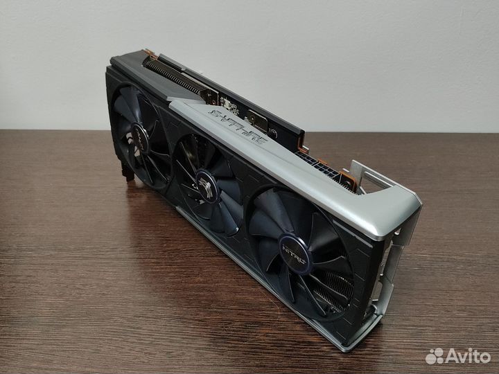 Sapphire Nitro 5700 XT 8 Gb