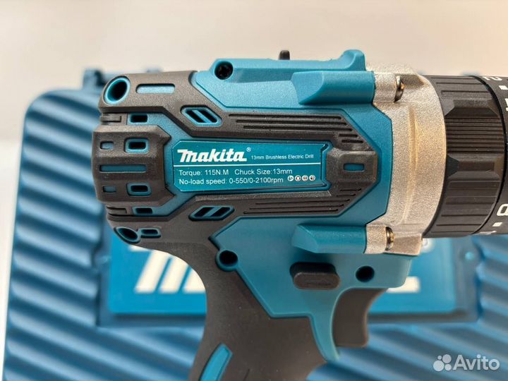 Аккумуляторная ударная дрель-шуруповерт Makita