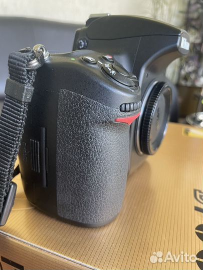 Зеркальный фотоаппарат nikon D700 (20т. кадров)