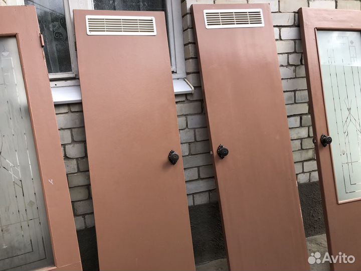 Двери прочные не модные