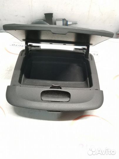 Бардачок Ssangyong Action New 2.0 дизель 2013