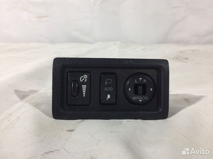 Блок кнопок Lexus Ct200H 1 До Рестайл