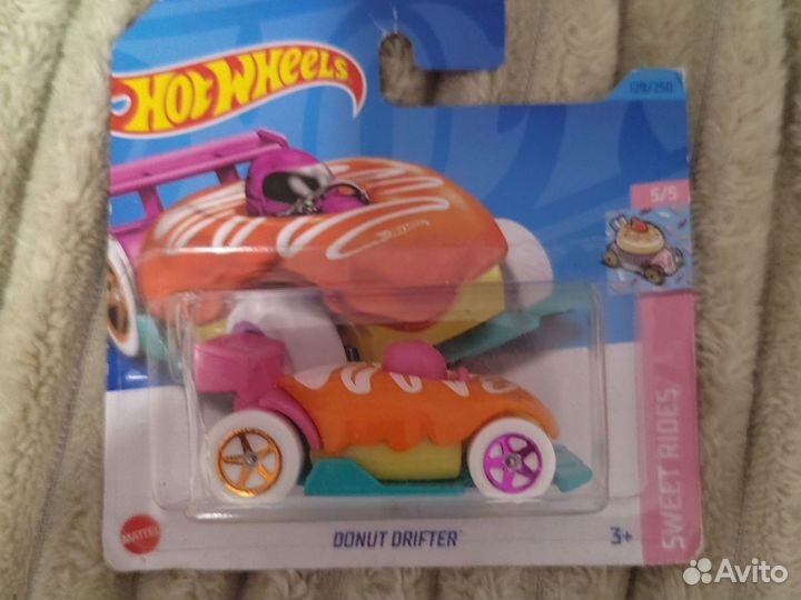 Hot wheels th