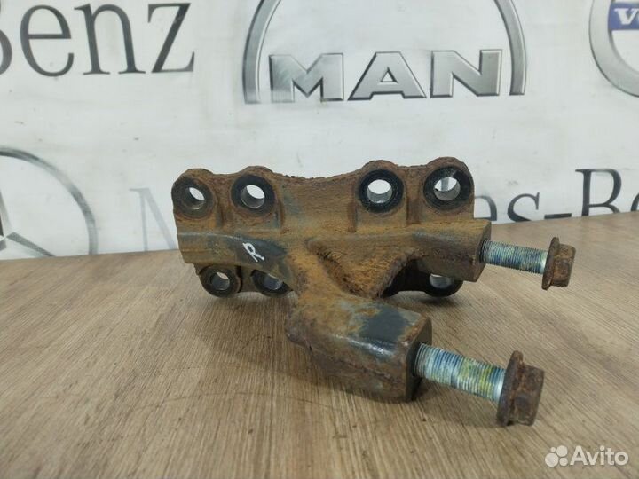 Кронштейн реактивной тяги Mercedes-Benz Actros MP2