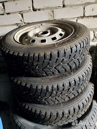 Dunlop SP Winter Ice 02 155/70 R13