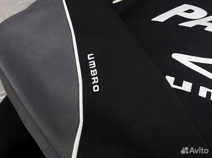 Свитшот Umbro