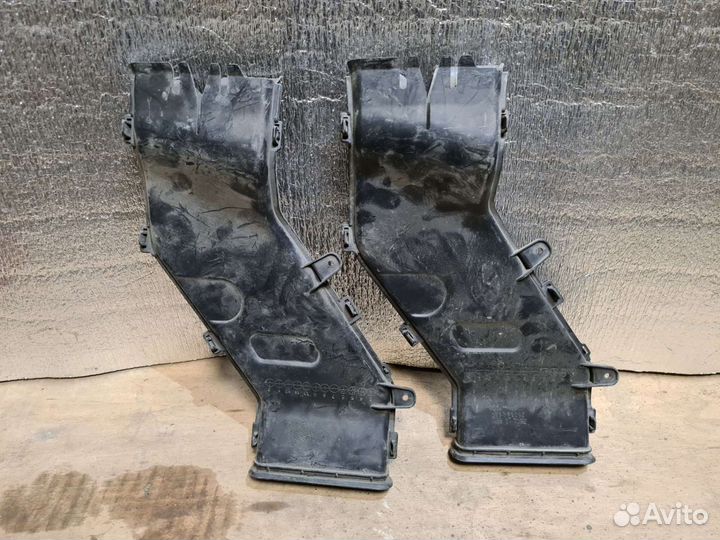 Воздухозаборник Mazda 3 BK 2.0