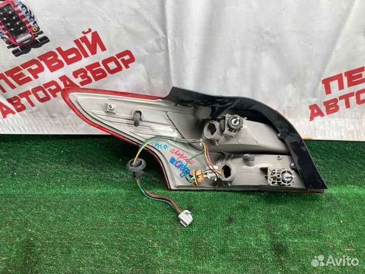 Фонарь задний правый Ford Focus 3 седан