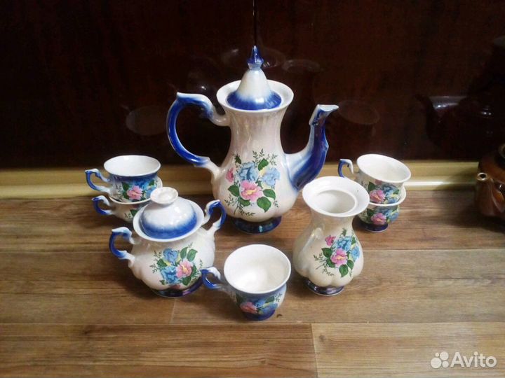 Кофейный и чайный сервиз