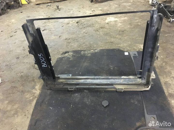 Рамка радиаторов Bmw 7 E65 4.4 2003