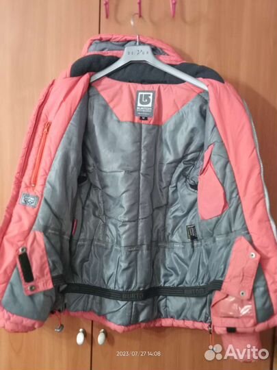 Лыжная куртка женская