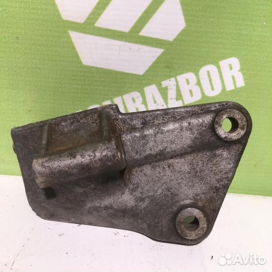 Кронштейн бмв Е30