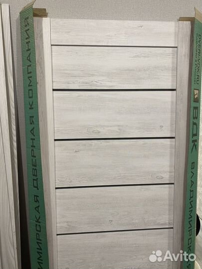 Двери межкомнатные новые без коробки,с петлями