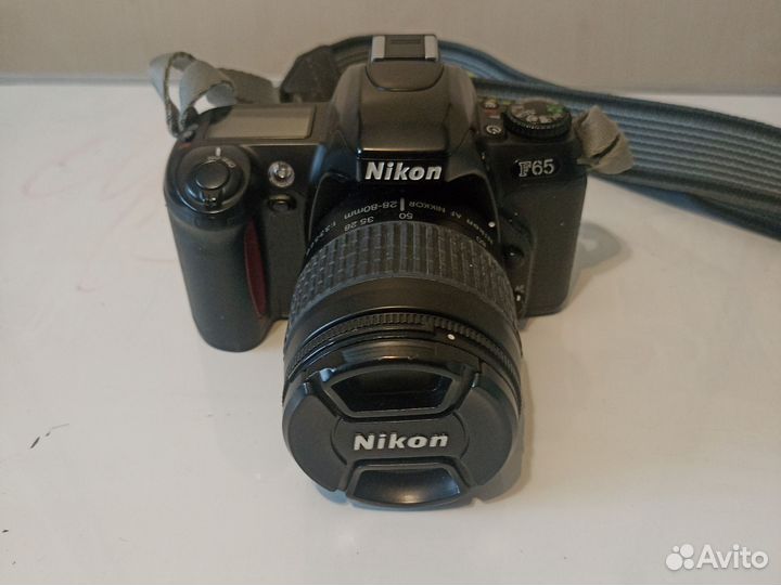 Зеркальный фотоаппарат nikon