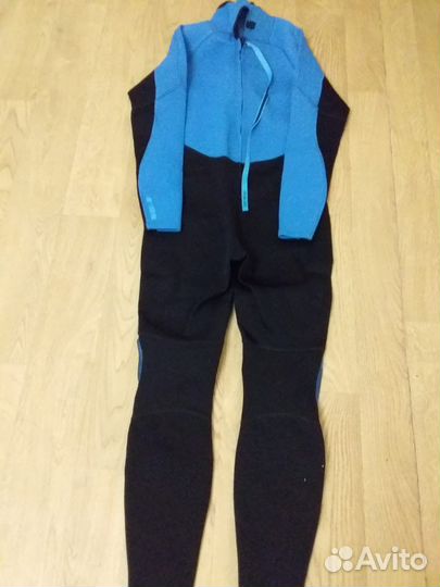 Гидрокостюм