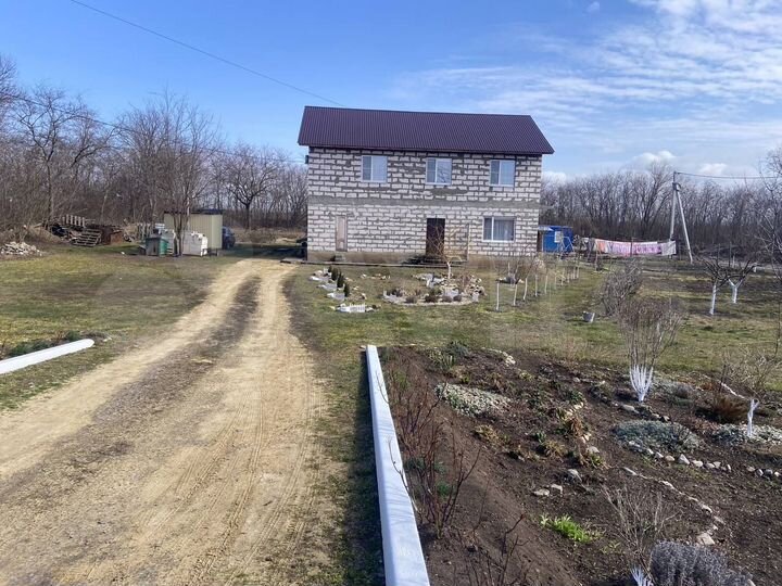 Дом 206 м² на участке 13 сот.