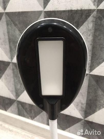 Лампа настольная светодиодная