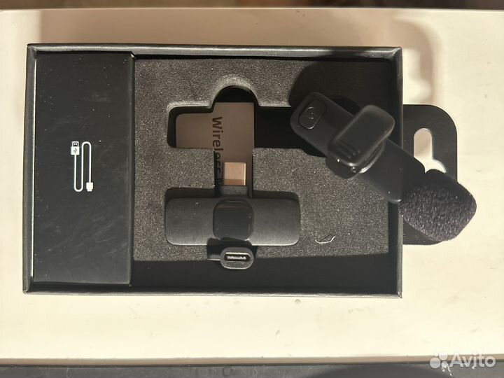 Микрофон беспроводной петличный