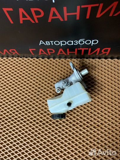 Главный тормозной цилиндр Renault Logan 2 K7MA812