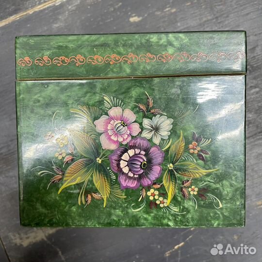 Старинная деревянная шкатулка (сзр)