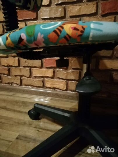 Компьютерное кресло (детское)