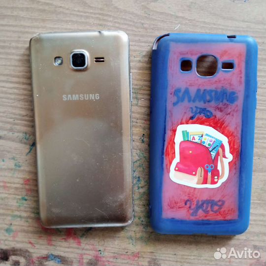 Телефон Samsung