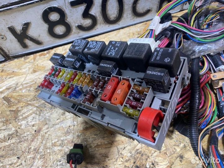 Подторпедная проводка Ваз Калина универсал 1.4 16