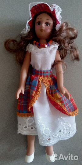 Куклы в костюмах народов мира