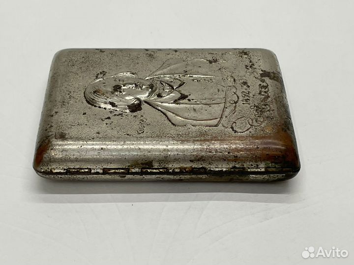 Портсигар с изображением Н.В. Гоголя (1852-1952)