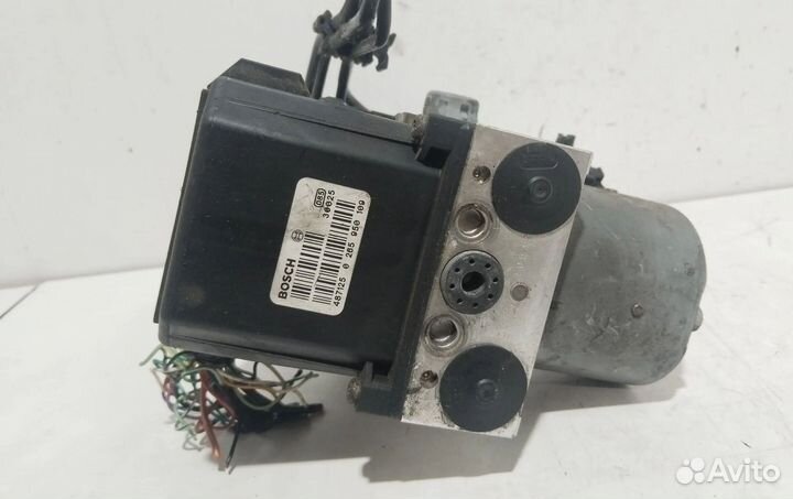 Блок абс 27536AG010 Subaru Legacy 2004 - 2006 года