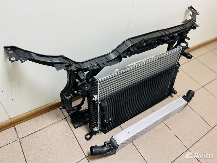 Радиатор охлаждения Audi Q5 8R Телевизор 1.8 2.0