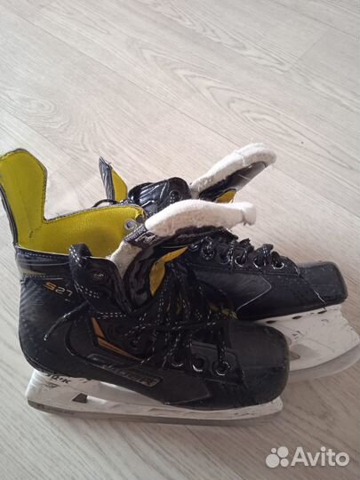 Коньки хоккейные детские