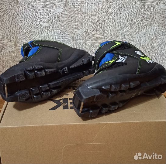 Лыжные ботинки