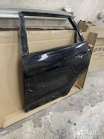 Дверь задняя левая Hyundai Grand Santa Fe