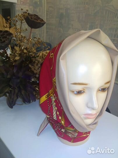 Манекен голова для шапок