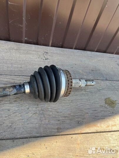 Привод передний левый Opel Vectra 1.6