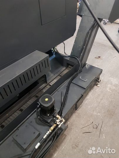 Вертикальный фрезерный станок Millinger V850L