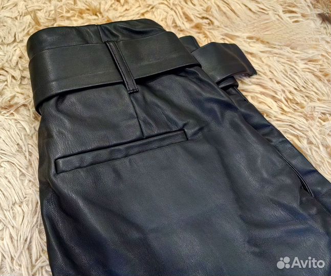 Кожаные шорты zara