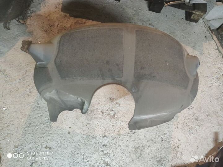 Защита крыла подкрылок задний левый бмв Е60
