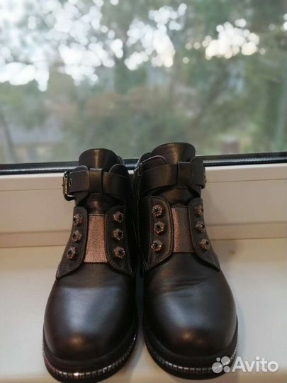 Ботинки весна - осень для девочки р. 32