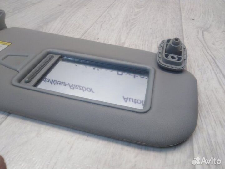 Козырек солнцезащитный передний правый Kia Sorento