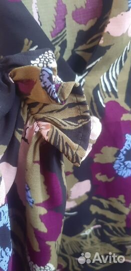 Яркая блуза растительный принт 44-48