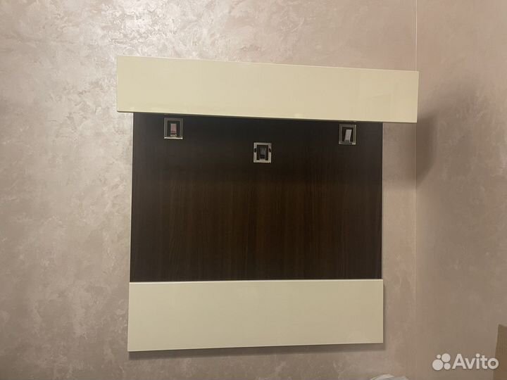 Вешалка в прихожую выполнена на заказ