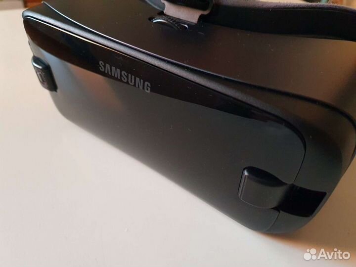 3d очки Oculus Samsung Gear VR + джойстик