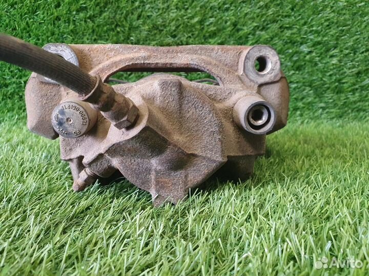 Тормозной суппорт передний правый Renault Megane 3